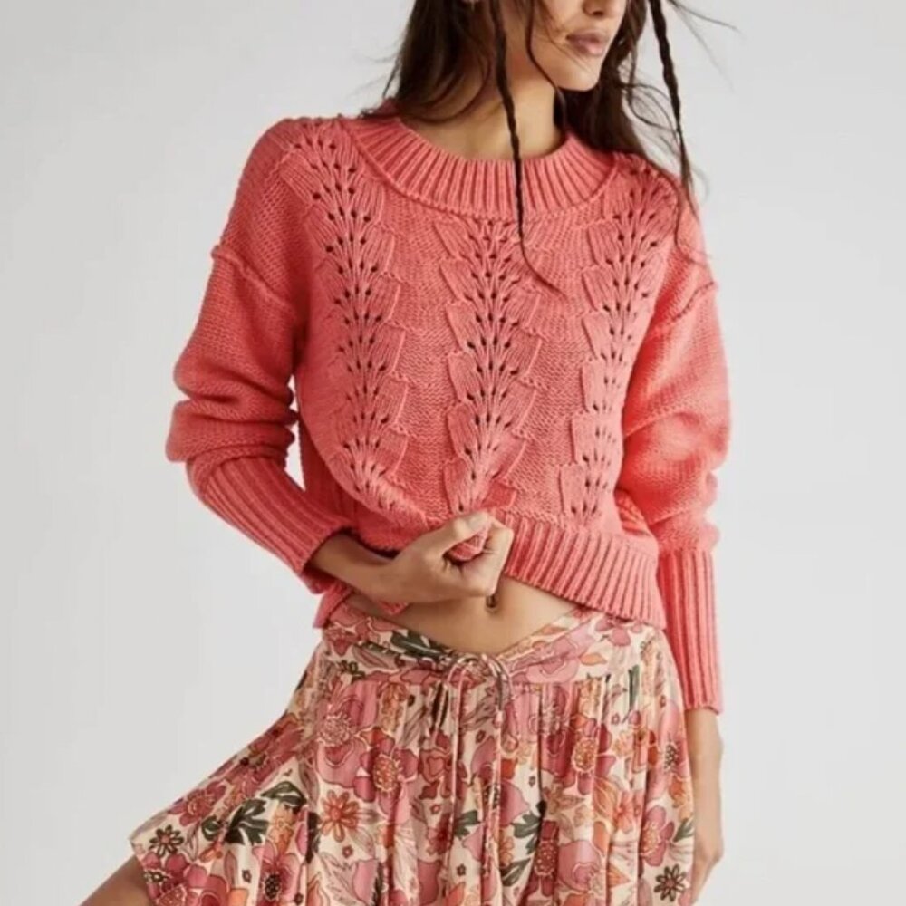 Women's Coral Knit Pullover Sweater - Casual Crewneck